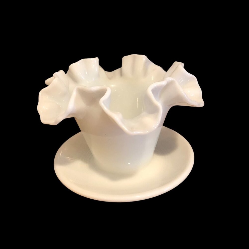 Beautiful Fenton Milk Glass Planter with Ruffled Edges
